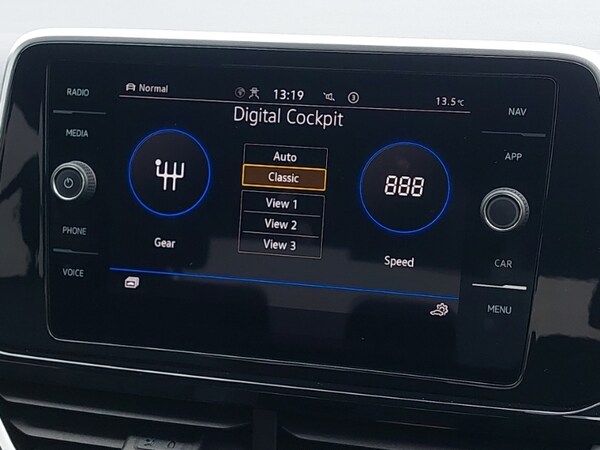 Used Volkswagen T-Roc 2024 for sale - 74907992: Photo 18