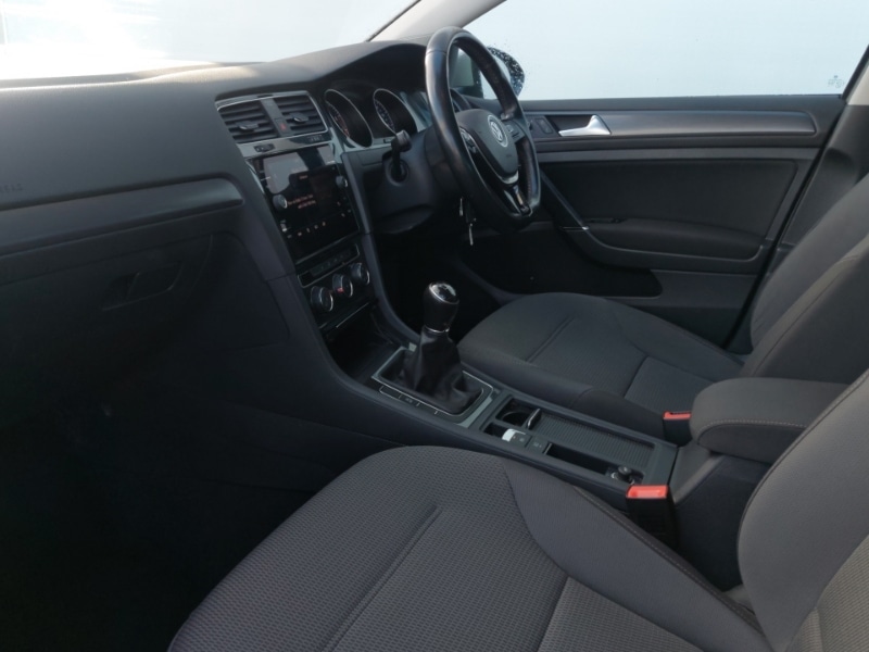 Used Volkswagen Golf 2019 for sale - 76054320: Photo 5