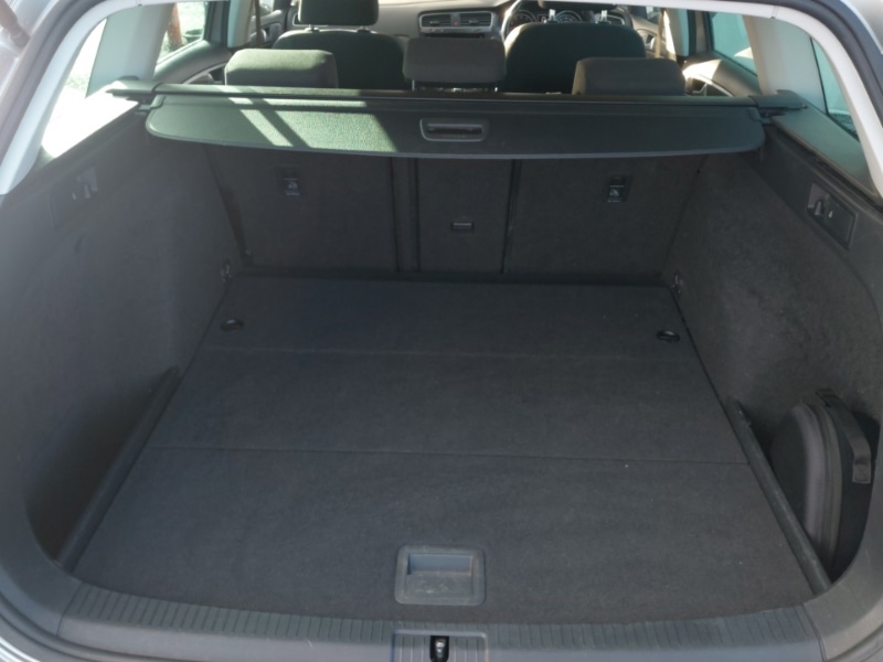 Used Volkswagen Golf 2019 for sale - 76054320: Photo 8