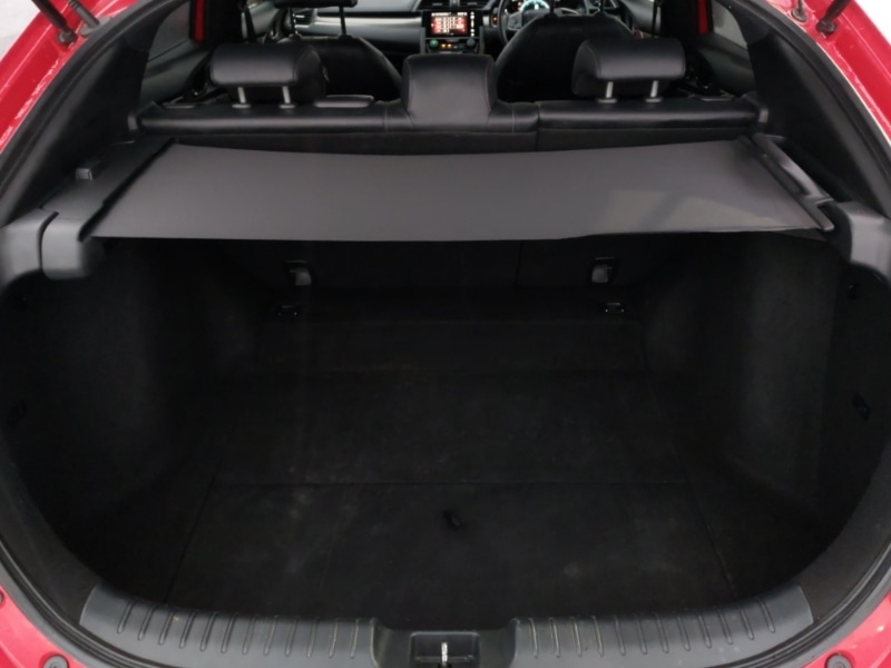 Used Honda Civic 2018 for sale - 76736991: Photo 8