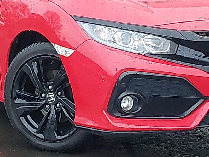 Used Honda Civic 2018 for sale - 76736991: Photo 9