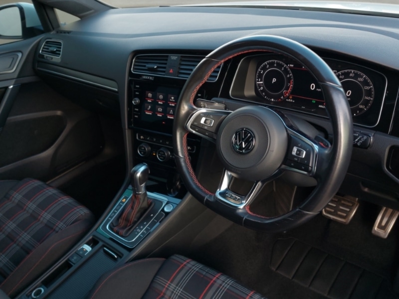 Used Volkswagen Golf 2019 for sale - 76403811: Photo 14