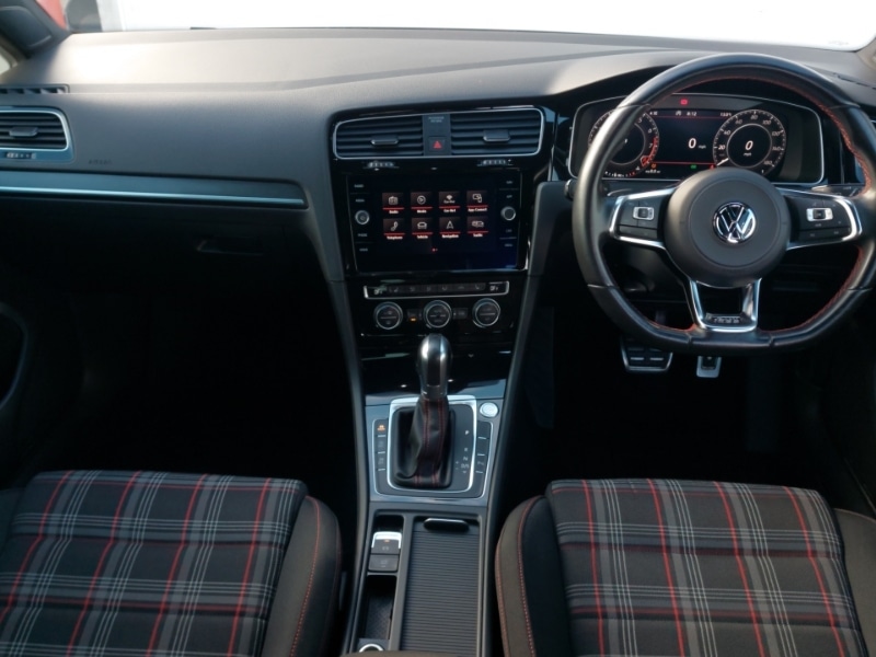Used Volkswagen Golf 2019 for sale - 76403811: Photo 2