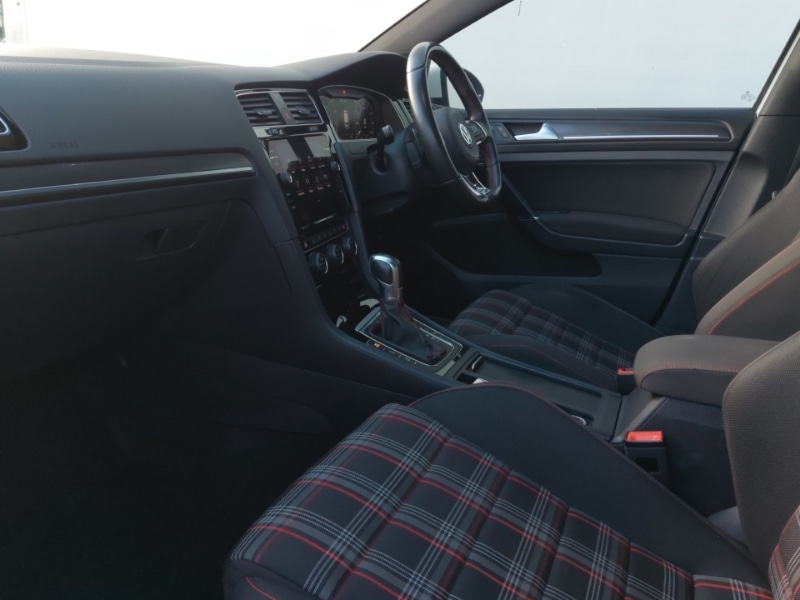 Used Volkswagen Golf 2019 for sale - 76403811: Photo 5