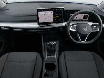 Used Volkswagen Golf 2024 for sale - 78163933: Photo