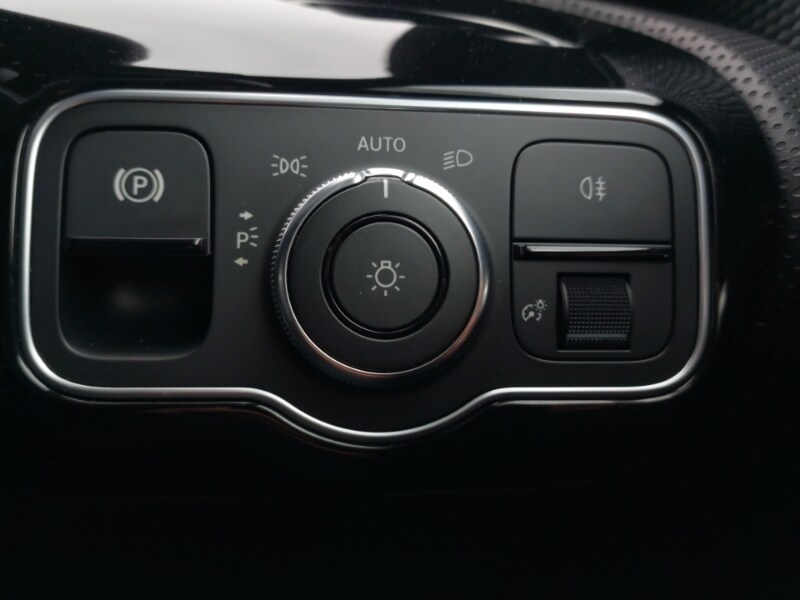 Used Mercedes-Benz A-Class 2019 for sale - 77999569: Photo 15