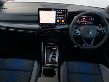 Used Volkswagen Golf 2025 for sale - 77751256: Photo