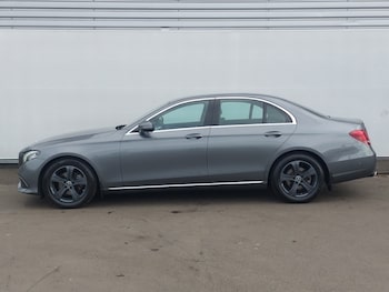 Used Mercedes-Benz E Class 2019 for sale - 77964230: Photo