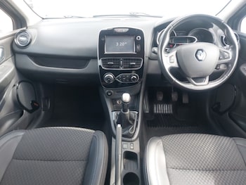Used Renault Clio 2017 for sale - 79461382: Photo