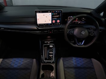 Used Volkswagen Golf 2025 for sale - 76893708: Photo