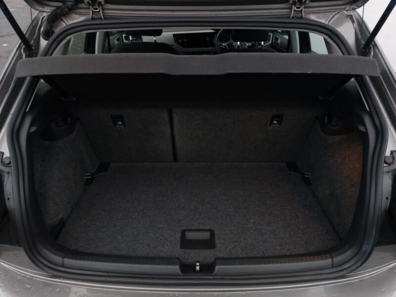 Used Volkswagen Polo 2018 for sale - 76492906: Photo 8