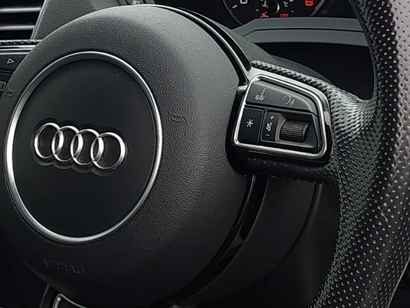 Used Audi Q3 2015 for sale - 76053401: Photo 13