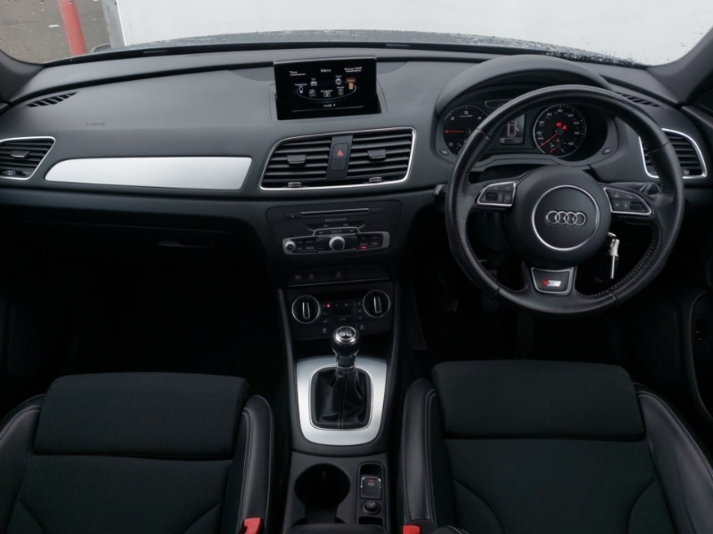 Used Audi Q3 2015 for sale - 76053401: Photo 2