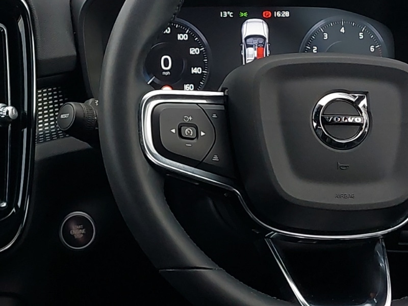 Used Volvo XC40 2022 for sale - 77852400: Photo 10