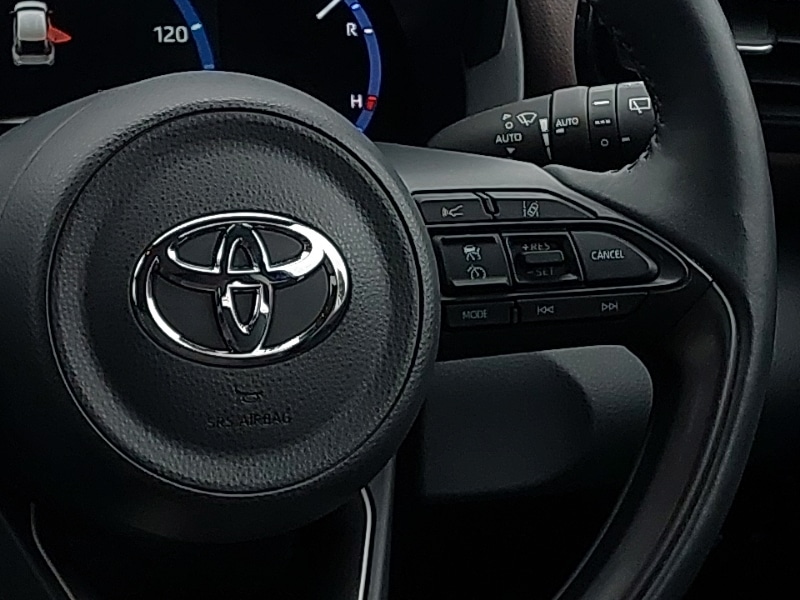 Used Toyota Yaris Cross 2023 for sale - 76596750: Photo 12