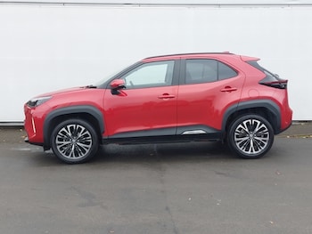 Used Toyota Yaris Cross 2023 for sale - 76596750: Photo