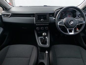 Used Renault Clio 2020 for sale - 79573238: Photo