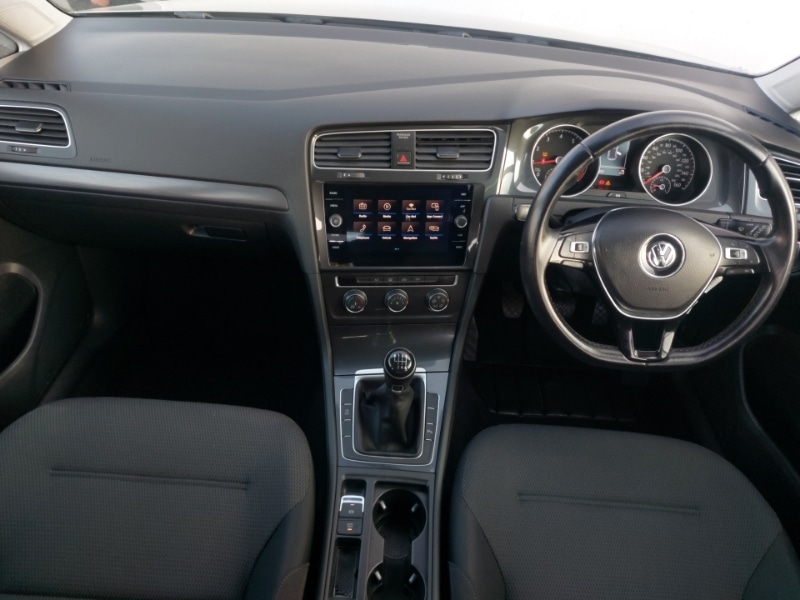 Used Volkswagen Golf 2018 for sale - 77750649: Photo 2