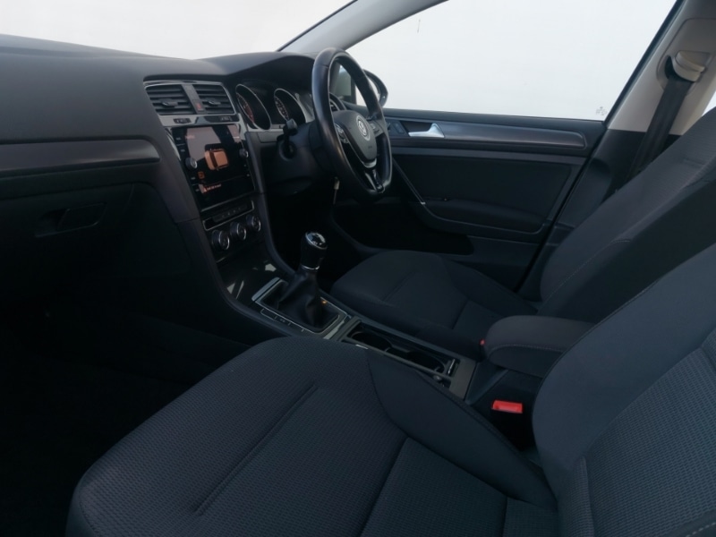 Used Volkswagen Golf 2018 for sale - 77750649: Photo 5