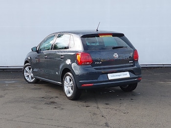 Used Volkswagen Polo 2016 for sale - 79386975: Photo