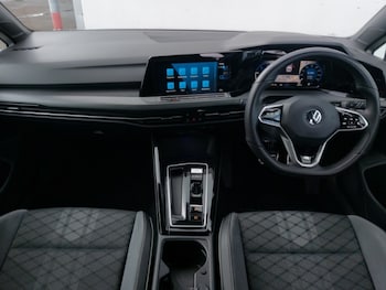 Used Volkswagen Golf 2023 for sale - 78832721: Photo