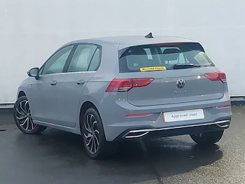 Used Volkswagen Golf 2023 for sale - 76920355: Photo