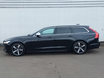 Used Volvo V90 2019 for sale - 77628000: Photo