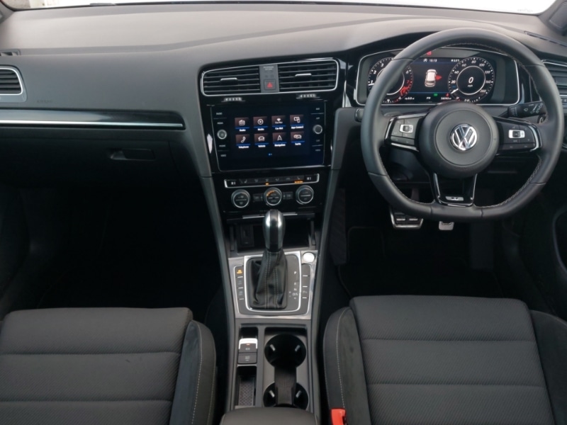 Used Volkswagen Golf 2020 for sale - 77197943: Photo 2