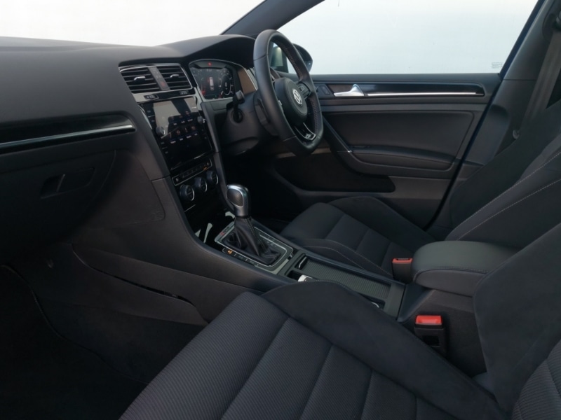 Used Volkswagen Golf 2020 for sale - 77197943: Photo 5