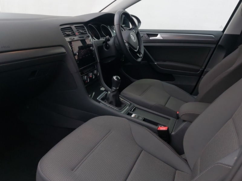 Used Volkswagen Golf 2019 for sale - 77265414: Photo 5