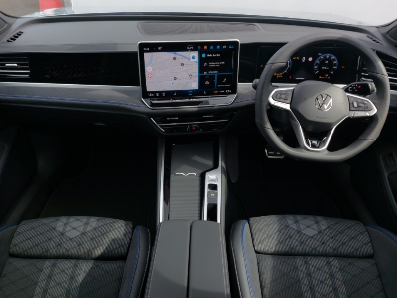 Used Volkswagen Passat 2025 for sale - 76849008: Photo 2