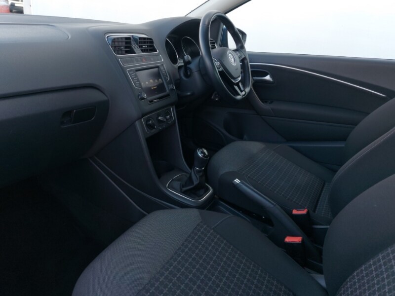 Used Volkswagen Polo 2017 for sale - 77852398: Photo 5