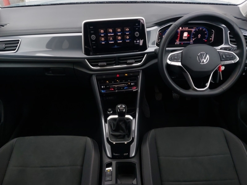 Used Volkswagen T-Roc 2024 for sale - 77284326: Photo 2