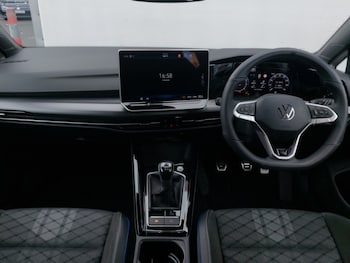 Used Volkswagen Golf 2025 for sale - 78987633: Photo
