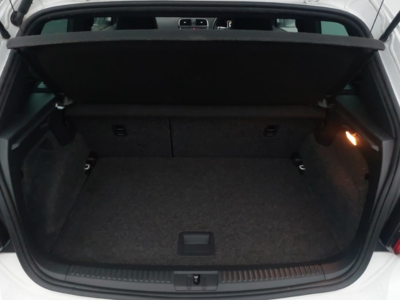 Used Volkswagen Polo 2017 for sale - 76880131: Photo 8