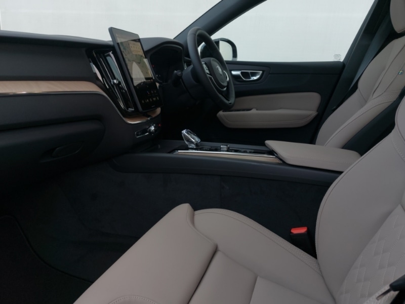 Used Volvo XC60 2025 for sale - 77605577: Photo 5