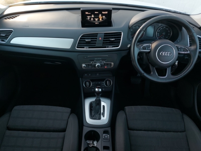 Used Audi Q3 2017 for sale - 77731303: Photo 2