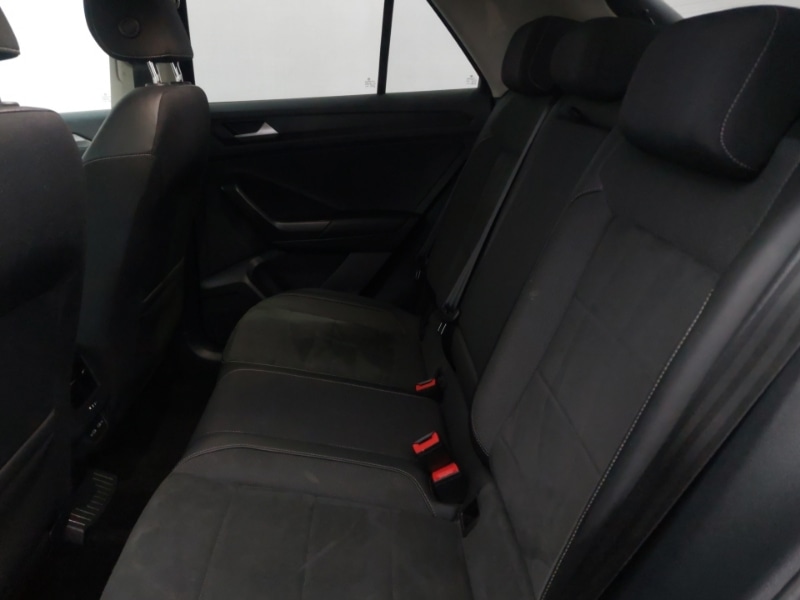 Used Volkswagen T-Roc 2022 for sale - 76771469: Photo 6