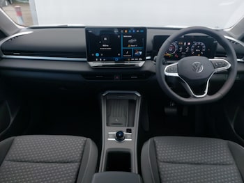 Used Volkswagen T-Roc 2026 for sale - 79332587: Photo