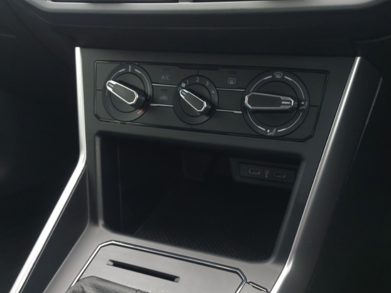 Used Volkswagen Polo 2024 for sale - 76704740: Photo 15