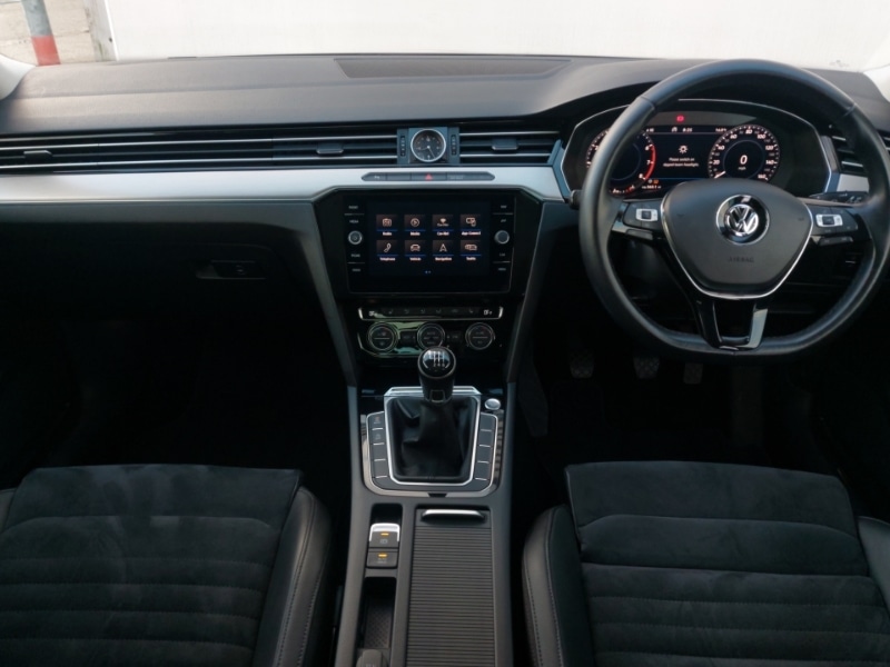 Used Volkswagen Passat 2019 for sale - 76521355: Photo 2