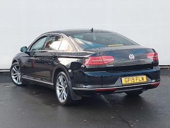 Used Volkswagen Passat 2019 for sale - 76521355: Photo
