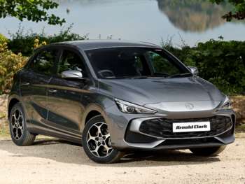 2025 - 1.5 SE 5dr