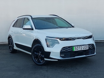 2022 - 150kW 3 65kWh 5dr Auto