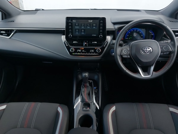 Used Toyota Corolla 2021 for sale - 76225824: Photo 2