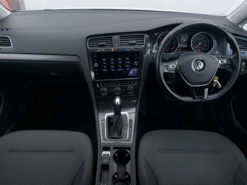 Used Volkswagen Golf 2020 for sale - 76393032: Photo 2