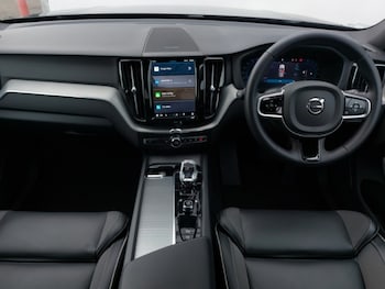 Used Volvo XC60 2024 for sale - 76054716: Photo 2