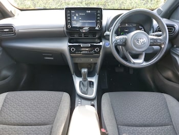 Used Toyota Yaris Cross 2023 for sale - 78791036: Photo