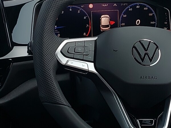 Used Volkswagen T-Roc 2025 for sale - 75605511: Photo 10