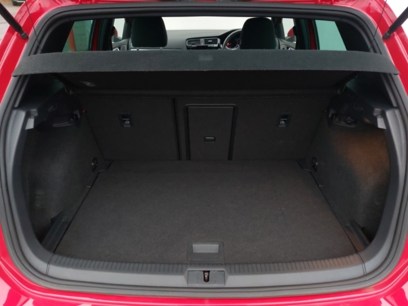 Used Volkswagen Golf 2017 for sale - 76254700: Photo 8